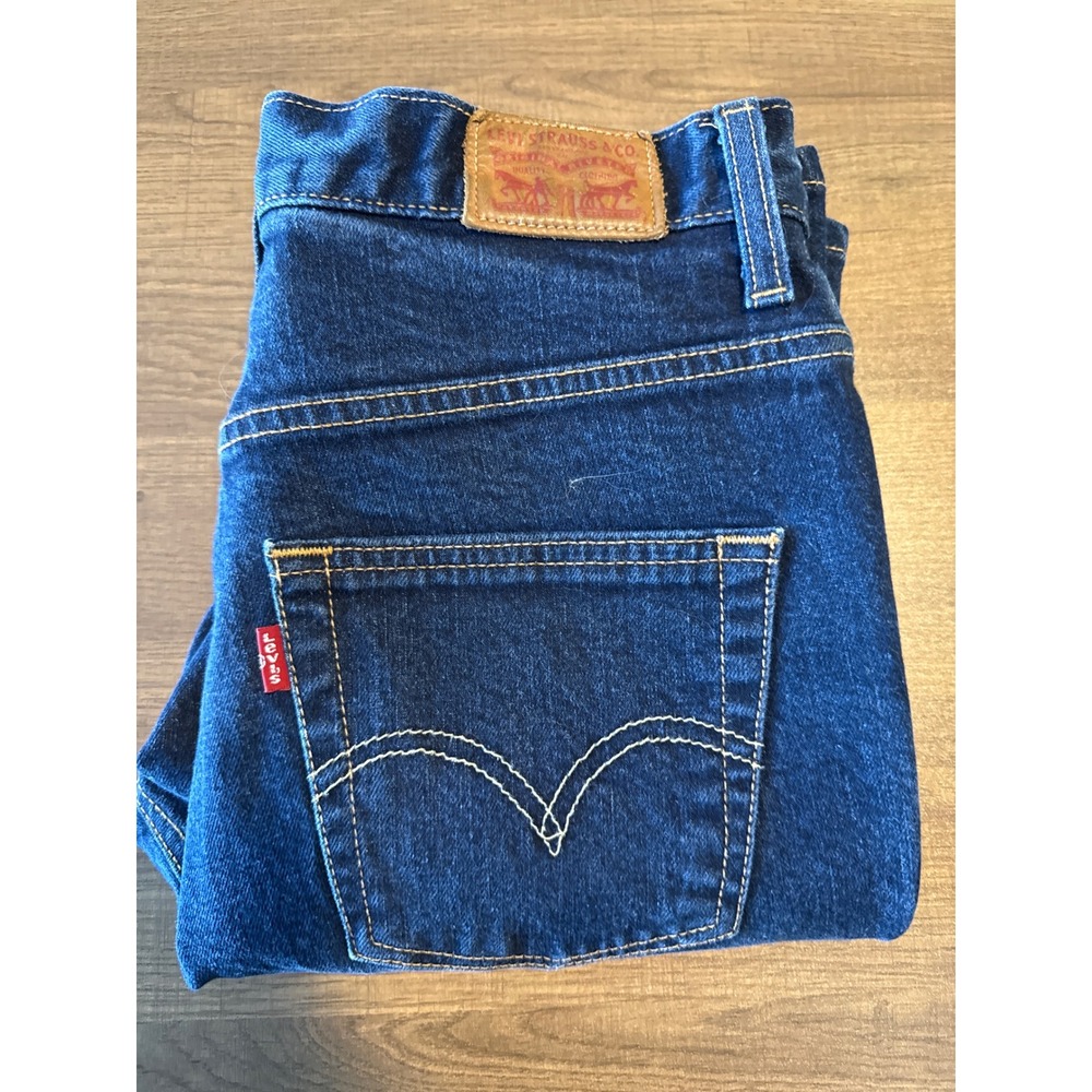 Levi's Women's Flared Jeans Dark Wash Classic Bootcut Denim Pants Size 31
